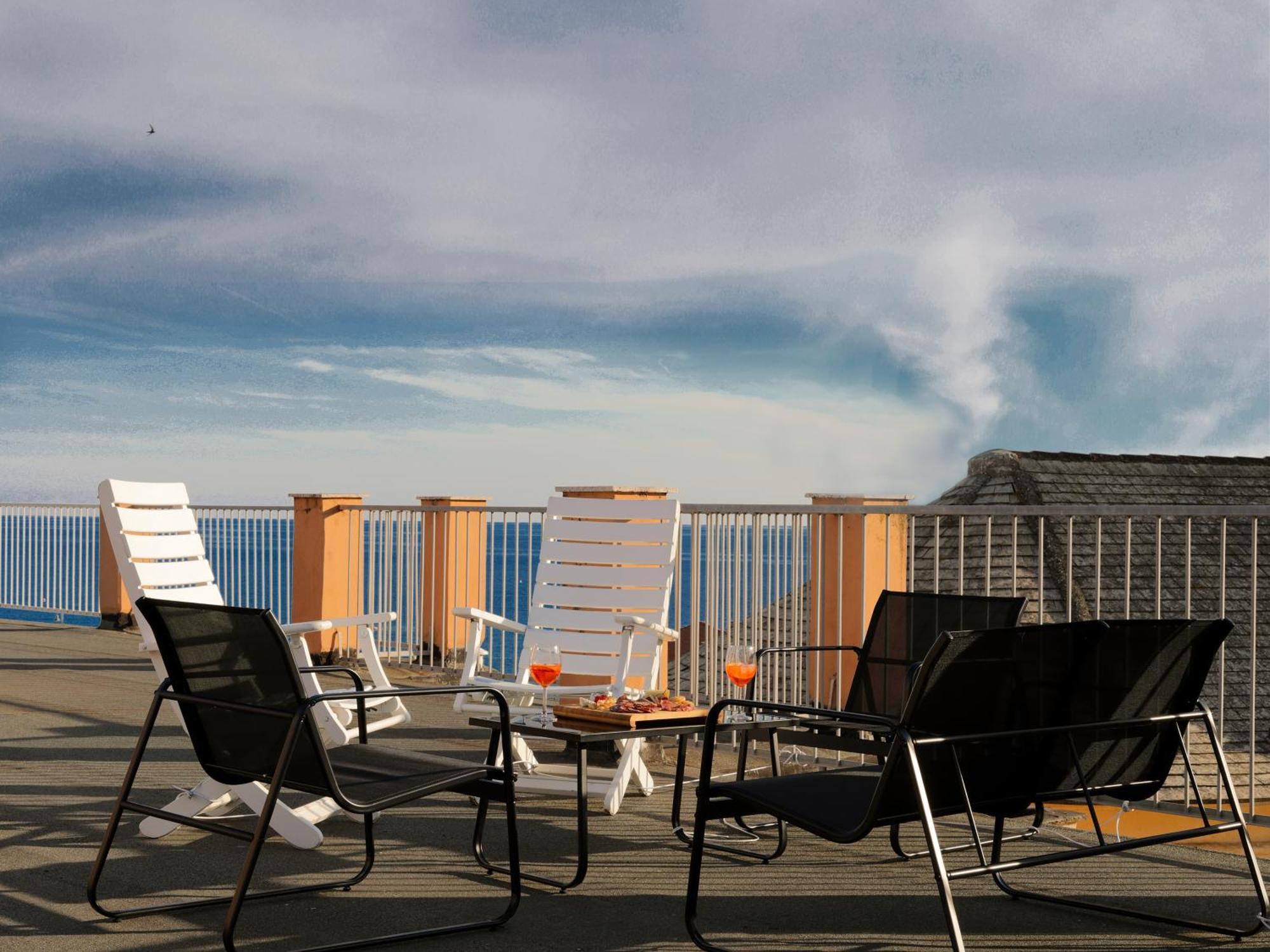 Moneglia Beach Downtown Luaran gambar