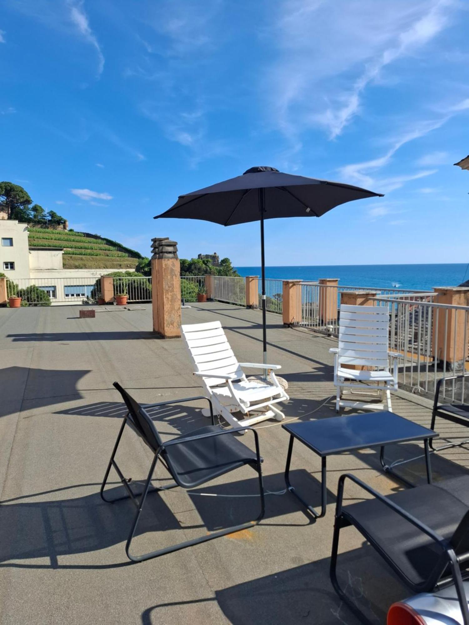 Moneglia Beach Downtown Luaran gambar